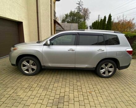 Тойота Хайлендер 2012 в Черкассах на Automoto.ua Серый Тойота Хайлендер, объемом двигателя 0 л и пробегом 158 тыс. км за 15200 $, фото 1 на Automoto.ua