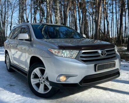 Серый Тойота Хайлендер, объемом двигателя 0 л и пробегом 172 тыс. км за 15350 $, фото 1 на Automoto.ua