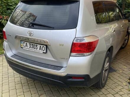 Тойота Хайлендер 2012 у Черкасах на Automoto.ua Сірий Тойота Хайлендер, об'ємом двигуна 3.46 л та пробігом 158 тис. км за 15200 $, фото 1 на Automoto.ua