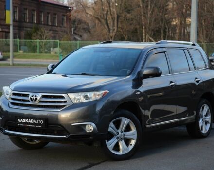 Сірий Тойота Хайлендер, об'ємом двигуна 3.5 л та пробігом 134 тис. км за 18900 $, фото 1 на Automoto.ua
