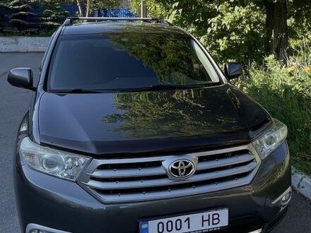 Сірий Тойота Хайлендер, об'ємом двигуна 3.46 л та пробігом 210 тис. км за 23000 $, фото 1 на Automoto.ua