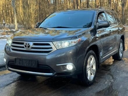 Сірий Тойота Хайлендер, об'ємом двигуна 3.5 л та пробігом 185 тис. км за 12850 $, фото 1 на Automoto.ua