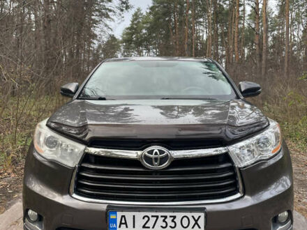 Сірий Тойота Хайлендер, об'ємом двигуна 3.5 л та пробігом 198 тис. км за 20300 $, фото 1 на Automoto.ua