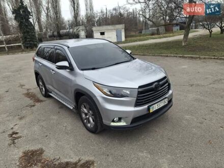 Сірий Тойота Хайлендер, об'ємом двигуна 3.46 л та пробігом 252 тис. км за 20000 $, фото 1 на Automoto.ua