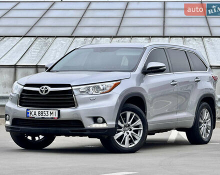 Тойота Хайлендер 2016 в Киеве на Automoto.ua Серый Тойота Хайлендер, объемом двигателя 3.46 л и пробегом 181 тыс. км за 28000 $, фото 1 на Automoto.ua
