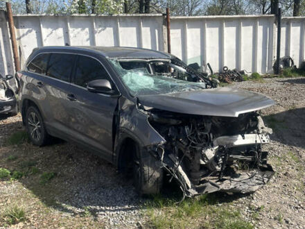 Сірий Тойота Хайлендер, об'ємом двигуна 3.5 л та пробігом 150 тис. км за 11000 $, фото 1 на Automoto.ua