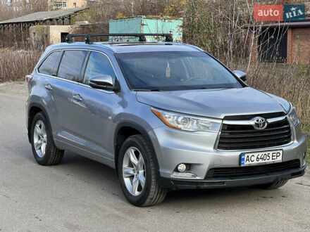 Тойота Хайлендер 2016 в Луцке на Automoto.ua Серый Тойота Хайлендер, объемом двигателя 3.46 л и пробегом 150 тыс. км за 26500 $, фото 1 на Automoto.ua