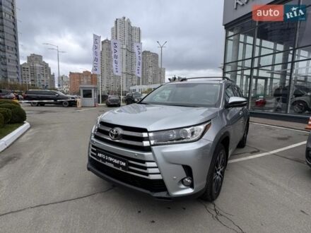 Сірий Тойота Хайлендер, об'ємом двигуна 3.5 л та пробігом 185 тис. км за 25500 $, фото 1 на Automoto.ua