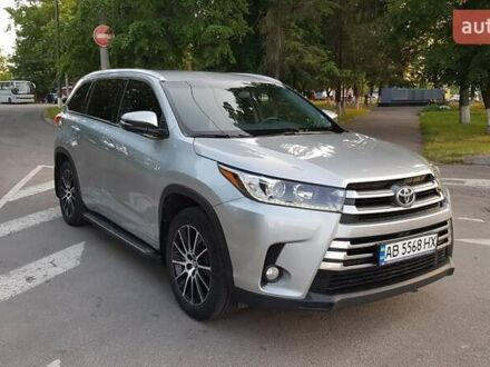 Сірий Тойота Хайлендер, об'ємом двигуна 3.46 л та пробігом 178 тис. км за 31500 $, фото 1 на Automoto.ua