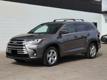 Серый Тойота Хайлендер, объемом двигателя 3.5 л и пробегом 64 тыс. км за 19000 $, фото 1 на Automoto.ua