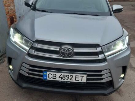 Сірий Тойота Хайлендер, об'ємом двигуна 3.5 л та пробігом 63 тис. км за 29999 $, фото 1 на Automoto.ua