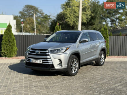 Тойота Хайлендер 2019 в Одессе на Automoto.ua Серый Тойота Хайлендер, объемом двигателя 3.5 л и пробегом 110 тыс. км за 34500 $, фото 1 на Automoto.ua