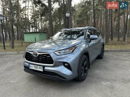 Тойота Хайлендер 2020 в Киеве на Automoto.ua Серый Тойота Хайлендер, объемом двигателя 3.46 л и пробегом 199 тыс. км за 33700 $, фото 1 на Automoto.ua