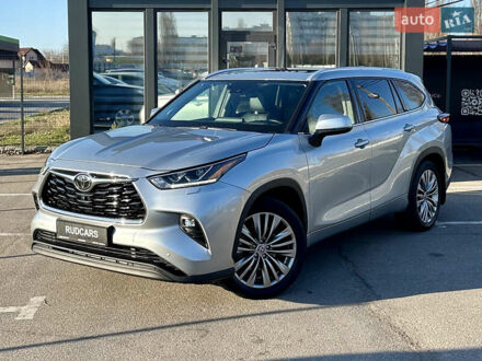 Тойота Хайлендер 2020 в Кременчуге на Automoto.ua Серый Тойота Хайлендер, объемом двигателя 3.46 л и пробегом 75 тыс. км за 42999 $, фото 1 на Automoto.ua