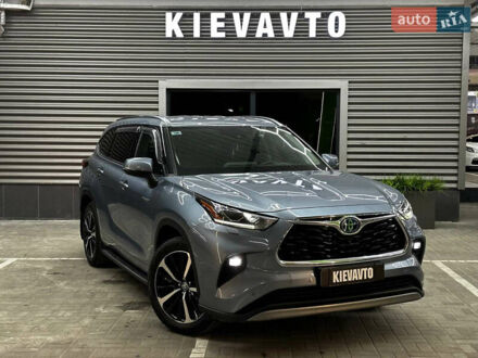 Сірий Тойота Хайлендер, об'ємом двигуна 2.5 л та пробігом 126 тис. км за 39500 $, фото 1 на Automoto.ua