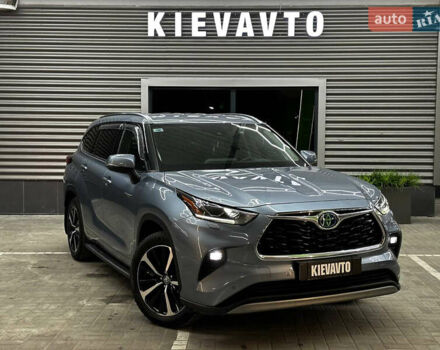 Сірий Тойота Хайлендер, об'ємом двигуна 2.5 л та пробігом 126 тис. км за 39500 $, фото 1 на Automoto.ua