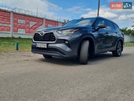 Тойота Хайлендер 2020 в Киеве на Automoto.ua Серый Тойота Хайлендер, объемом двигателя 3.5 л и пробегом 122 тыс. км за 39100 $, фото 1 на Automoto.ua