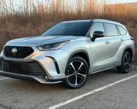 Серый Тойота Хайлендер, объемом двигателя 3.5 л и пробегом 13 тыс. км за 15300 $, фото 1 на Automoto.ua