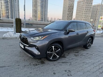 Серый Тойота Хайлендер, объемом двигателя 2.5 л и пробегом 57 тыс. км за 57800 $, фото 1 на Automoto.ua