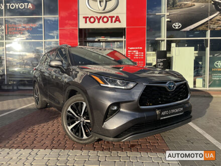 Сірий Тойота Хайлендер, об'ємом двигуна 2.5 л та пробігом 39 тис. км за 56148 $, фото 1 на Automoto.ua