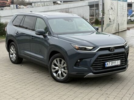 Серый Тойота Хайлендер, объемом двигателя 2.5 л и пробегом 32 тыс. км за 69500 $, фото 1 на Automoto.ua