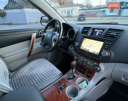 Синий Тойота Хайлендер, объемом двигателя 3.5 л и пробегом 196 тыс. км за 13000 $, фото 86 на Automoto.ua