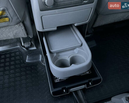 Синий Тойота Хайлендер, объемом двигателя 3.5 л и пробегом 196 тыс. км за 13000 $, фото 69 на Automoto.ua