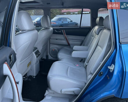 Синий Тойота Хайлендер, объемом двигателя 3.5 л и пробегом 196 тыс. км за 13000 $, фото 67 на Automoto.ua