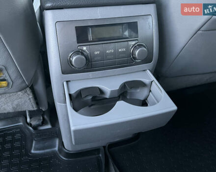 Синий Тойота Хайлендер, объемом двигателя 3.5 л и пробегом 196 тыс. км за 13000 $, фото 70 на Automoto.ua