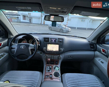 Синий Тойота Хайлендер, объемом двигателя 3.5 л и пробегом 196 тыс. км за 13000 $, фото 73 на Automoto.ua