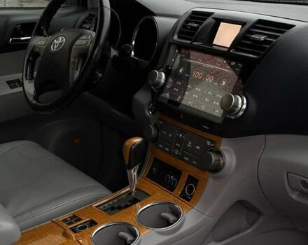 Синий Тойота Хайлендер, объемом двигателя 3.3 л и пробегом 353 тыс. км за 18900 $, фото 11 на Automoto.ua