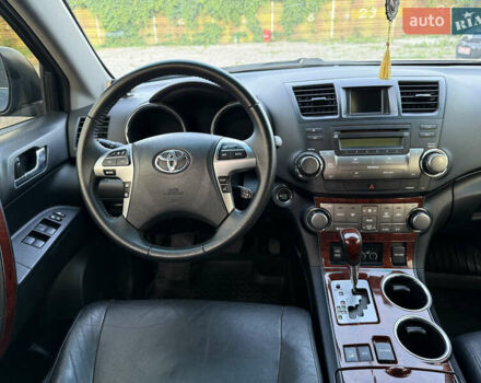 Синій Тойота Хайлендер, об'ємом двигуна 3.5 л та пробігом 173 тис. км за 15700 $, фото 7 на Automoto.ua