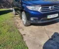 Синий Тойота Хайлендер, объемом двигателя 3.5 л и пробегом 285 тыс. км за 16500 $, фото 5 на Automoto.ua