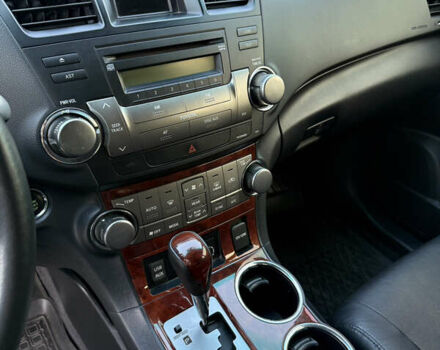 Синій Тойота Хайлендер, об'ємом двигуна 3.5 л та пробігом 173 тис. км за 15700 $, фото 11 на Automoto.ua