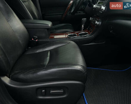 Синій Тойота Хайлендер, об'ємом двигуна 3.5 л та пробігом 238 тис. км за 18999 $, фото 19 на Automoto.ua