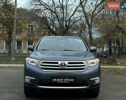 Синій Тойота Хайлендер, об'ємом двигуна 3.5 л та пробігом 238 тис. км за 18999 $, фото 1 на Automoto.ua