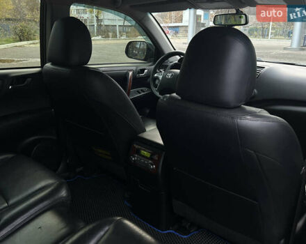 Синій Тойота Хайлендер, об'ємом двигуна 3.5 л та пробігом 238 тис. км за 18999 $, фото 18 на Automoto.ua