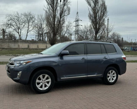 Синій Тойота Хайлендер, об'ємом двигуна 3.46 л та пробігом 258 тис. км за 16999 $, фото 2 на Automoto.ua