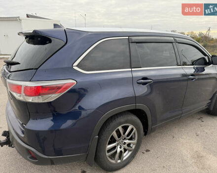 Синій Тойота Хайлендер, об'ємом двигуна 3.46 л та пробігом 235 тис. км за 23500 $, фото 12 на Automoto.ua