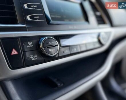 Синий Тойота Хайлендер, объемом двигателя 3.55 л и пробегом 117 тыс. км за 19000 $, фото 26 на Automoto.ua