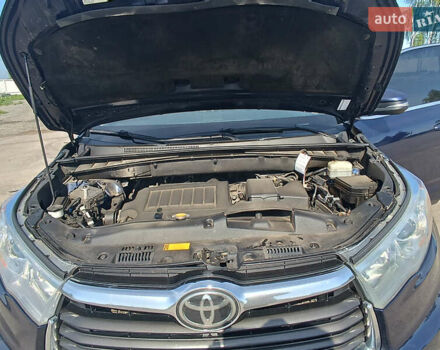 Синій Тойота Хайлендер, об'ємом двигуна 3.46 л та пробігом 235 тис. км за 23500 $, фото 25 на Automoto.ua