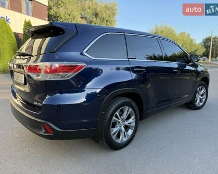 Синий Тойота Хайлендер, объемом двигателя 3.55 л и пробегом 117 тыс. км за 19000 $, фото 8 на Automoto.ua
