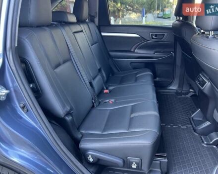 Синий Тойота Хайлендер, объемом двигателя 3.55 л и пробегом 127 тыс. км за 20700 $, фото 32 на Automoto.ua