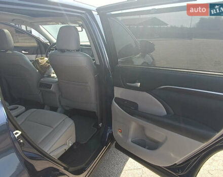 Синій Тойота Хайлендер, об'ємом двигуна 3.46 л та пробігом 235 тис. км за 23500 $, фото 39 на Automoto.ua