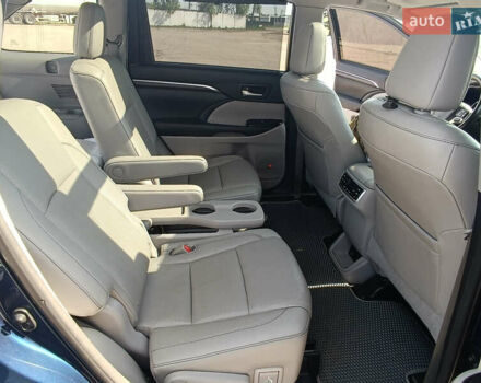 Синій Тойота Хайлендер, об'ємом двигуна 3.46 л та пробігом 235 тис. км за 23500 $, фото 40 на Automoto.ua