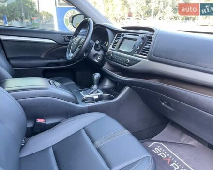 Синий Тойота Хайлендер, объемом двигателя 3.55 л и пробегом 127 тыс. км за 20700 $, фото 39 на Automoto.ua