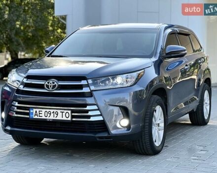 Синий Тойота Хайлендер, объемом двигателя 3.55 л и пробегом 127 тыс. км за 20700 $, фото 4 на Automoto.ua