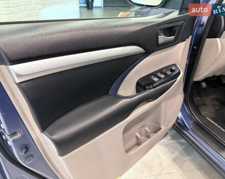 Синий Тойота Хайлендер, объемом двигателя 3.46 л и пробегом 77 тыс. км за 26000 $, фото 53 на Automoto.ua