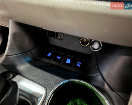 Синий Тойота Хайлендер, объемом двигателя 3.46 л и пробегом 77 тыс. км за 26000 $, фото 37 на Automoto.ua