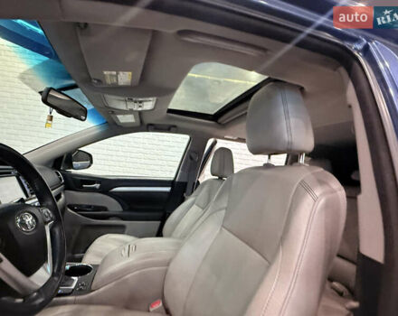 Синий Тойота Хайлендер, объемом двигателя 3.46 л и пробегом 77 тыс. км за 26000 $, фото 40 на Automoto.ua